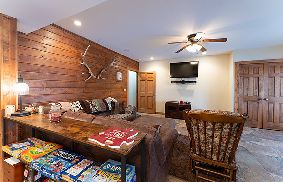 Caitlin_Spriggs_McHenry_Cabin_018