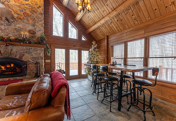 Caitlin_Spriggs_McHenry_Cabin_022