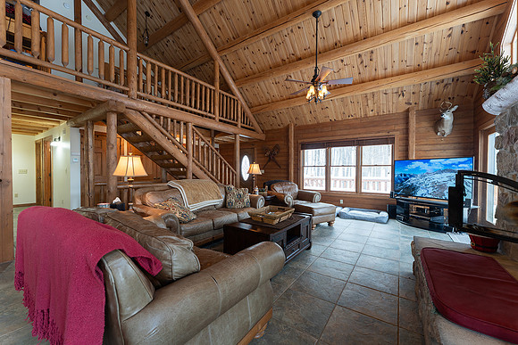 Caitlin_Spriggs_McHenry_Cabin_024