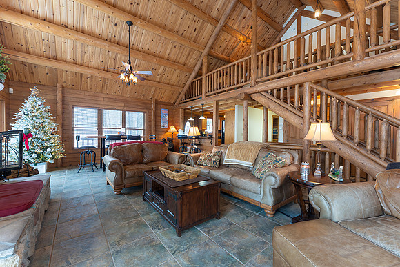 Caitlin_Spriggs_McHenry_Cabin_025