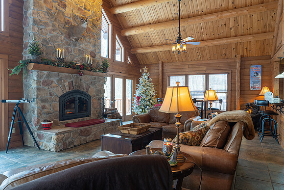 Caitlin_Spriggs_McHenry_Cabin_028