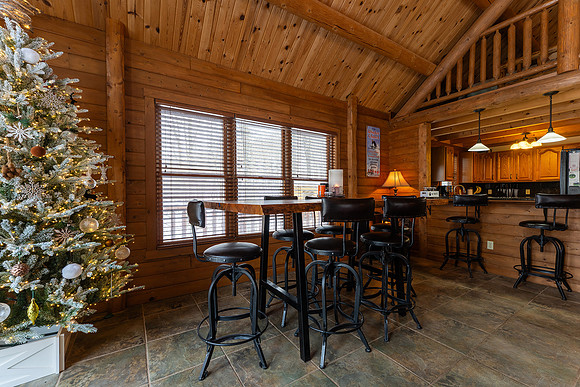 Caitlin_Spriggs_McHenry_Cabin_033