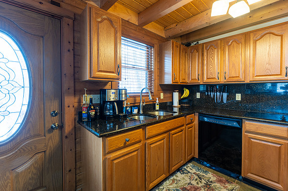Caitlin_Spriggs_McHenry_Cabin_036