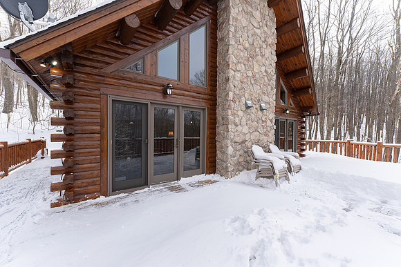 Caitlin_Spriggs_McHenry_Cabin_044