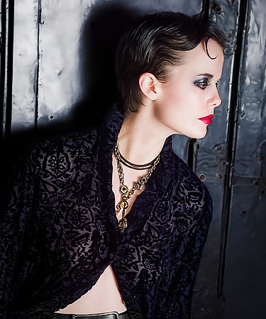 B9608623-New